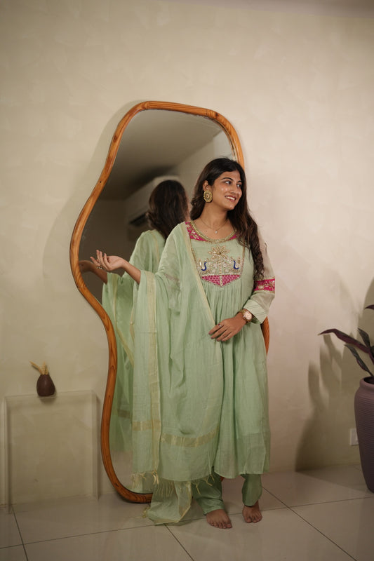 Mal Chanderi Kurta Set