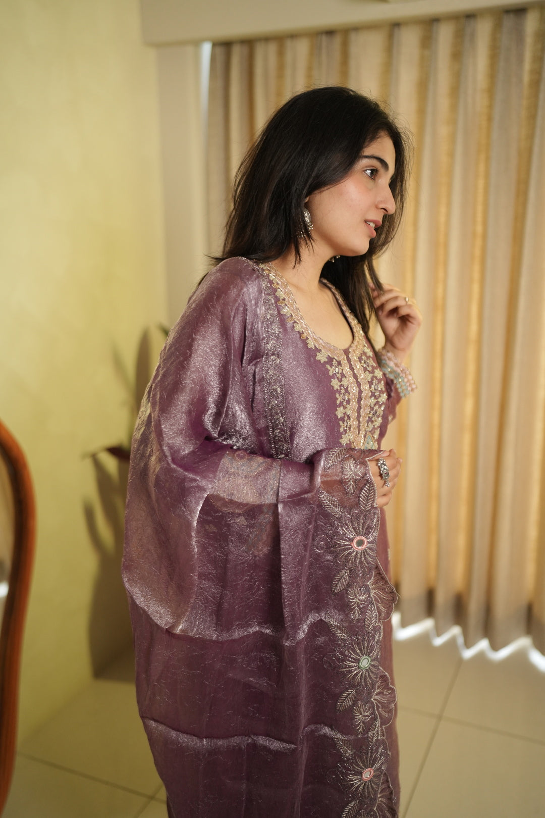 Eira Handwork Suit Set