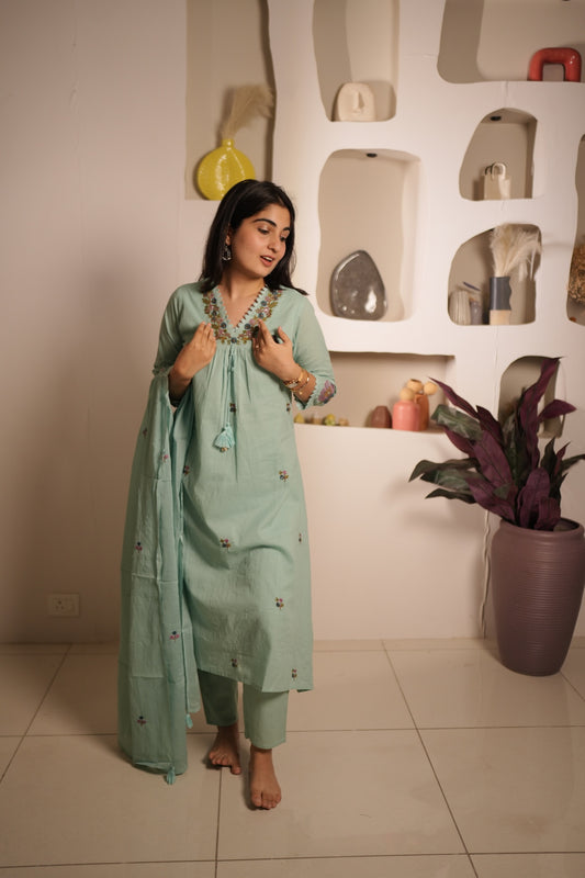 Noor Floral Kurta Set