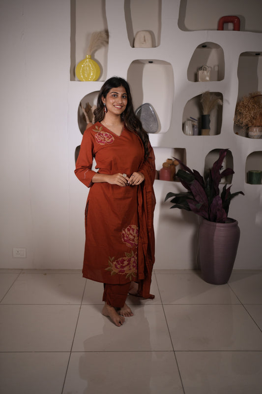 Rangrez Floral Kurta Set